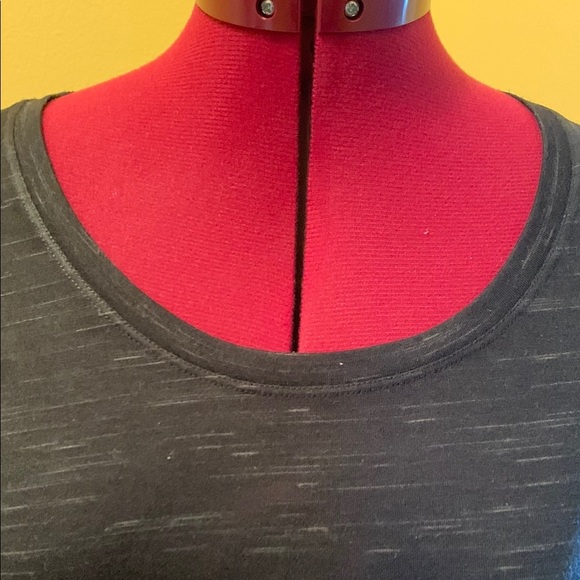 Nike Women's Dri Fit T shirt - Picture 4 of 10